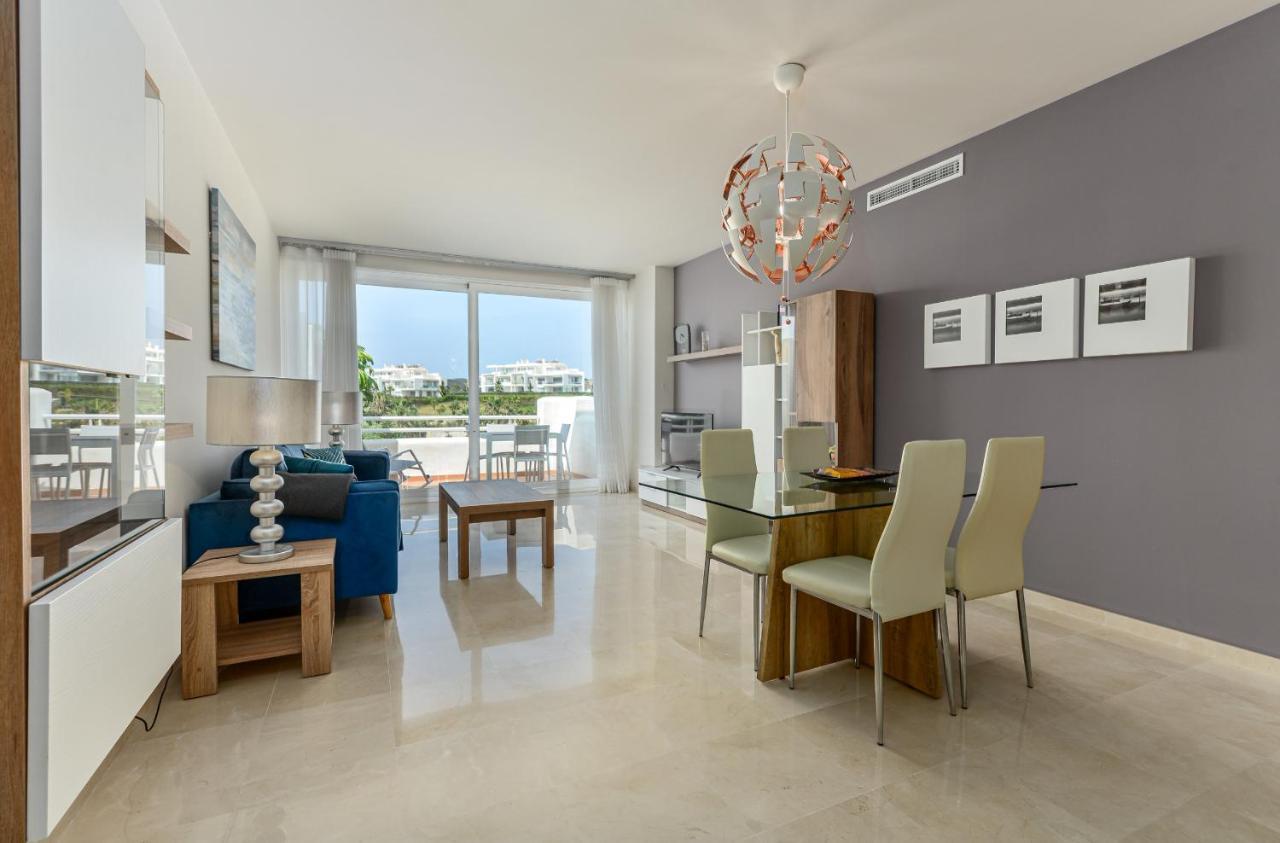 Alcazaba Lagoon 2425 Luxury Private Beach Estepona Bagian luar foto