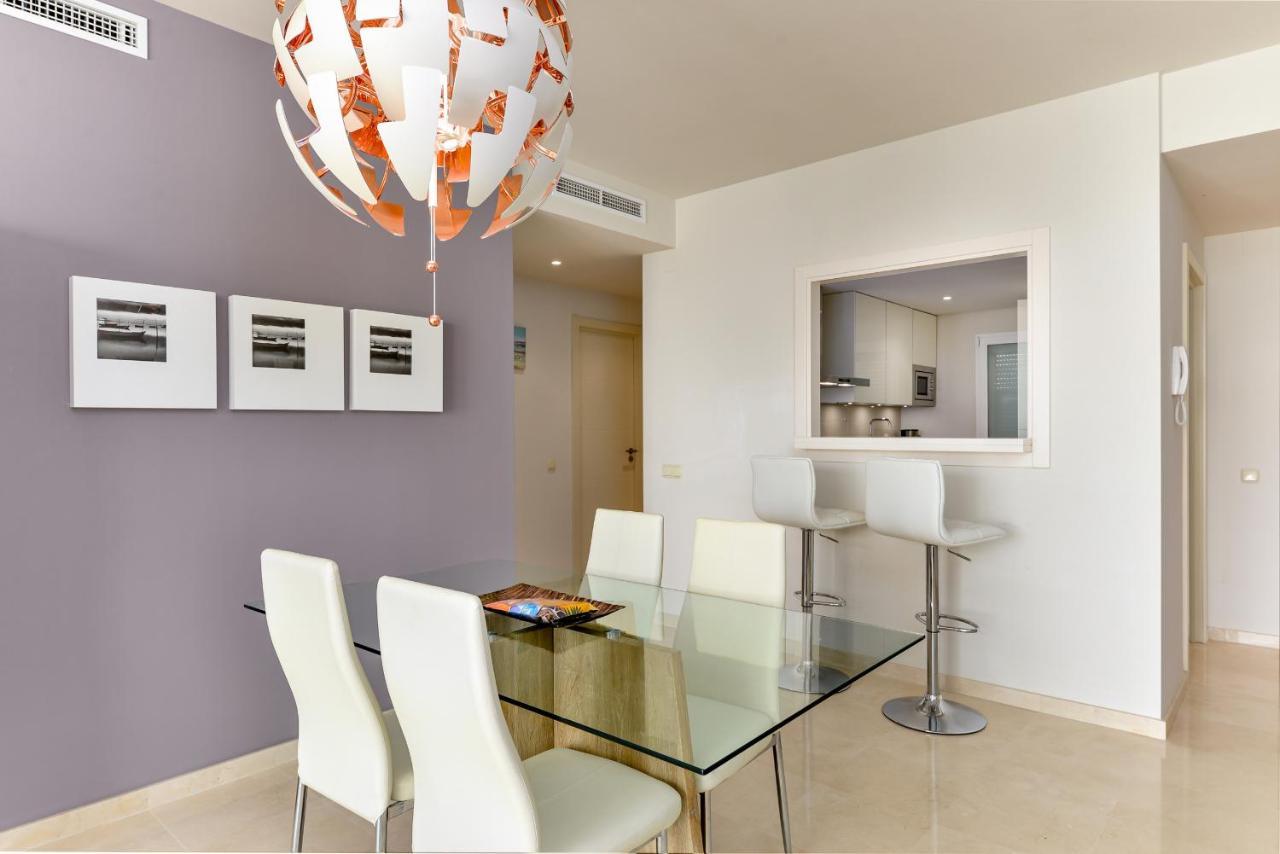 Alcazaba Lagoon 2425 Luxury Private Beach Estepona Bagian luar foto