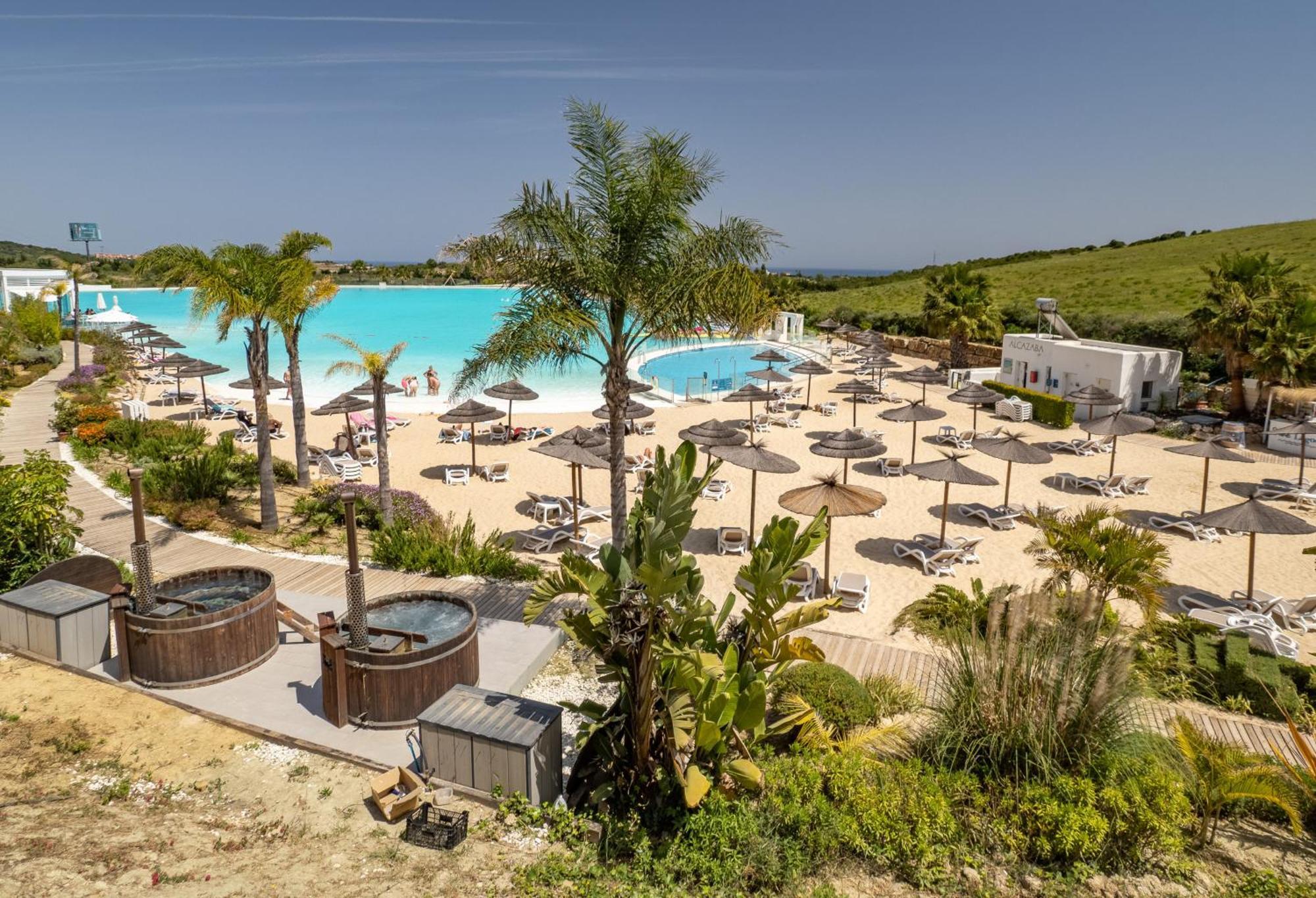 Alcazaba Lagoon 2425 Luxury Private Beach Estepona Bagian luar foto