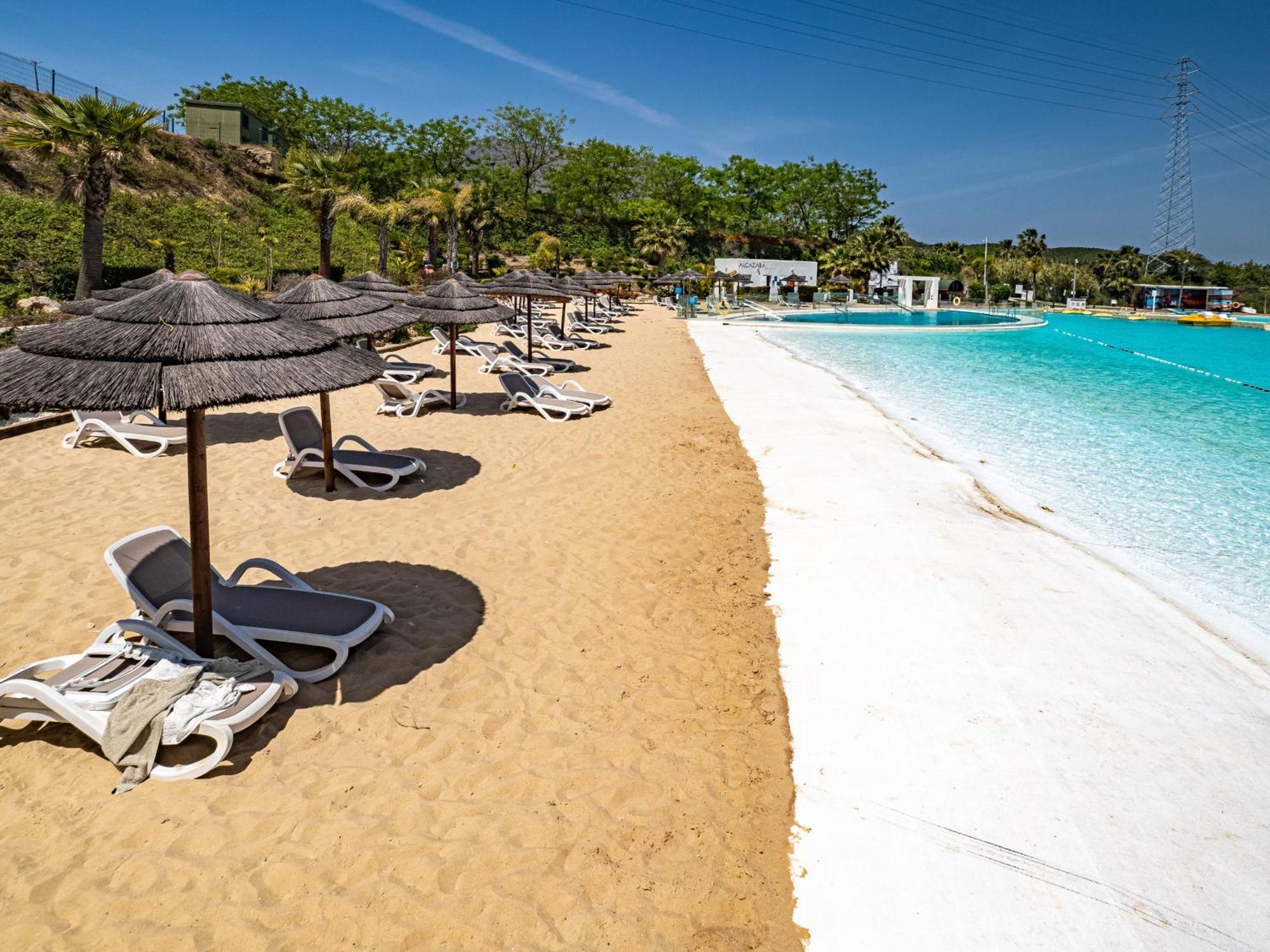 Alcazaba Lagoon 2425 Luxury Private Beach Estepona Bagian luar foto